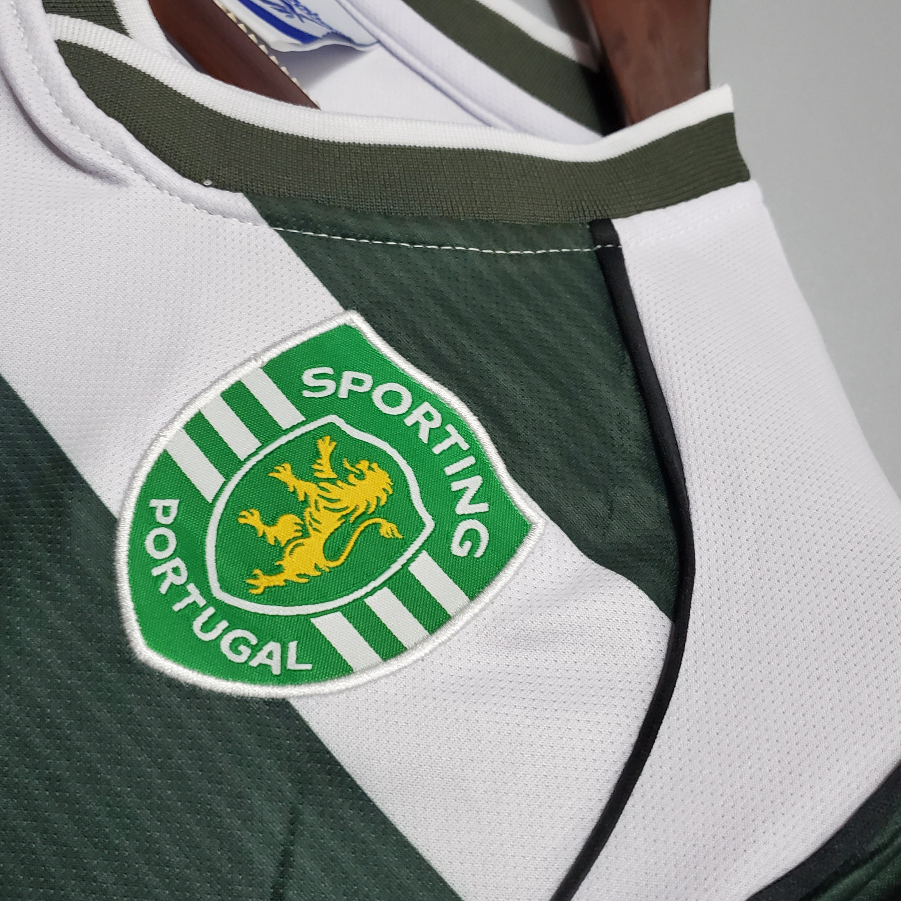 Sporting Lisbon Home Shirt 2001/02