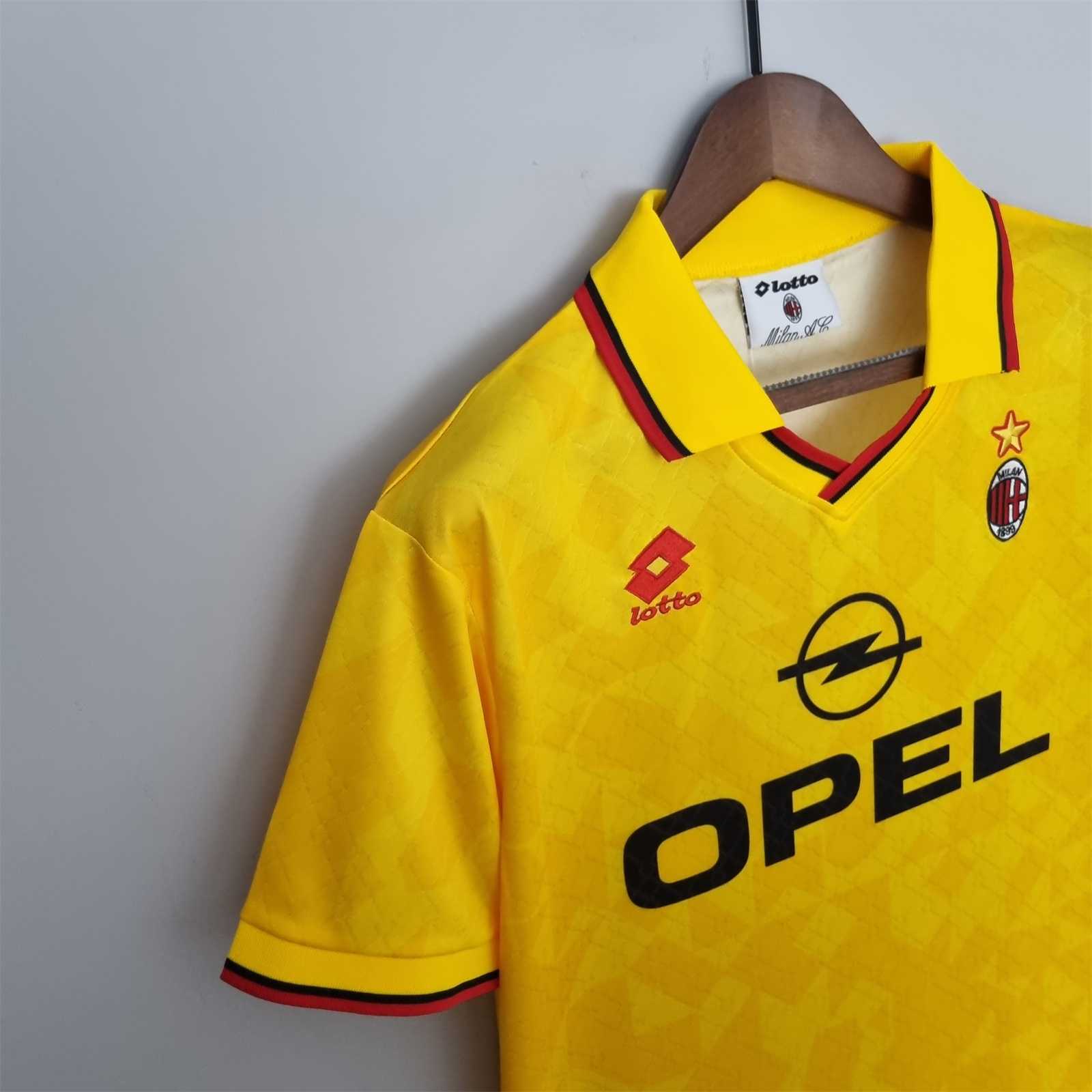 Baggio Milan Third Jersey 1995/96
