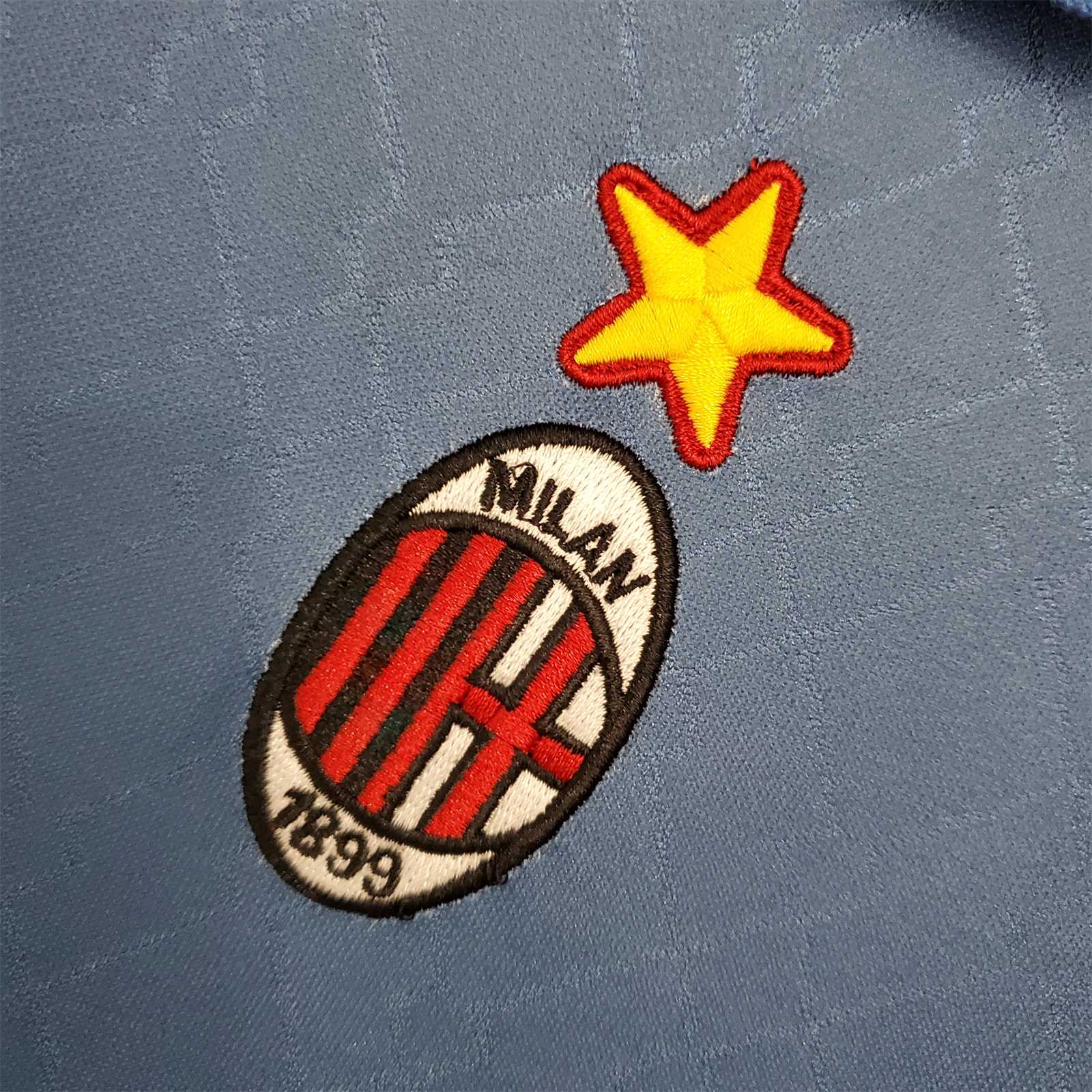 Baggio Milan Fourth Jersey 1995/96